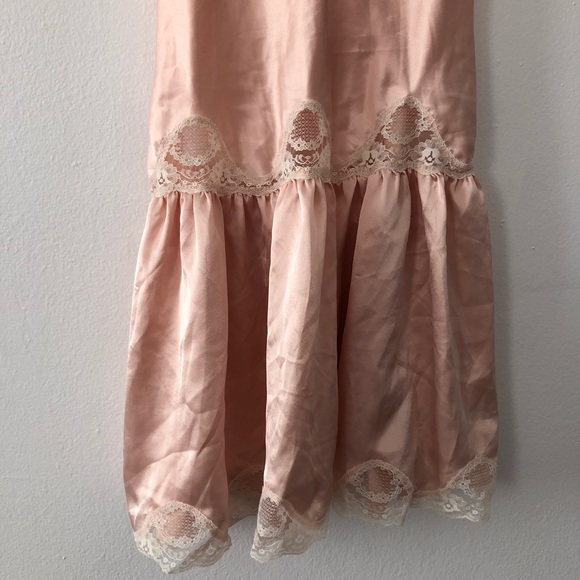 Vintage | Ballet Pink Silk & Lace Slip - Picture 15 of 15